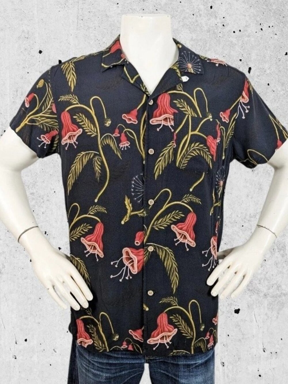 Deus Ex Machina Shirt Size XL Bjorn R Lie Botanical Floral